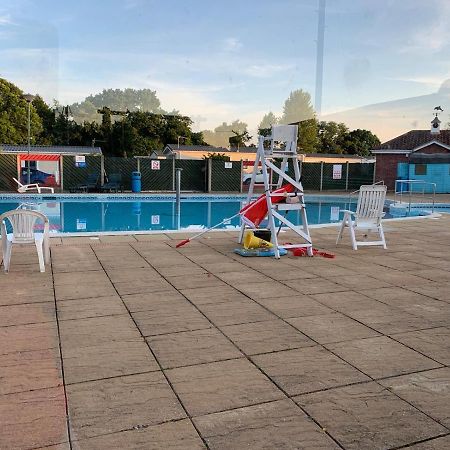 Norfolk Caravan Staycation Pet Friendly Belton with Browston Dış mekan fotoğraf