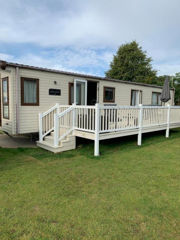 Norfolk Caravan Staycation Pet Friendly Belton with Browston Dış mekan fotoğraf