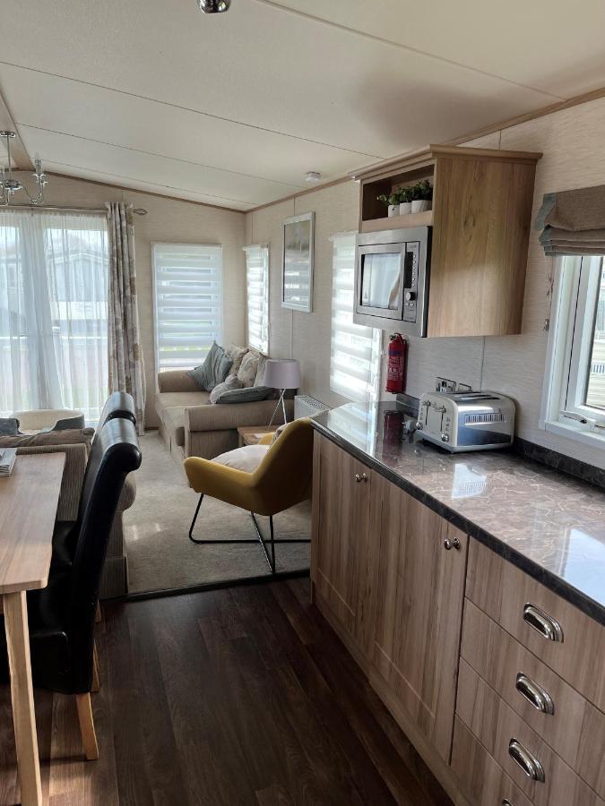 Norfolk Caravan Staycation Pet Friendly Belton with Browston Dış mekan fotoğraf